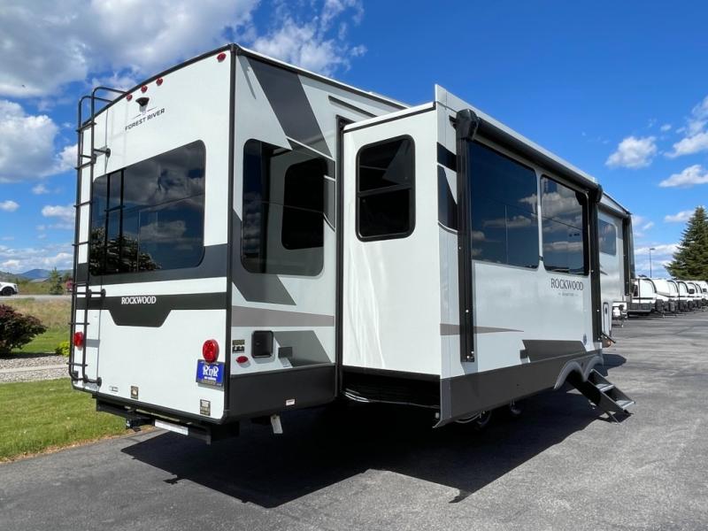 2026 Forest River Rockwood Signature Fifth Wheel R, $ 79,998