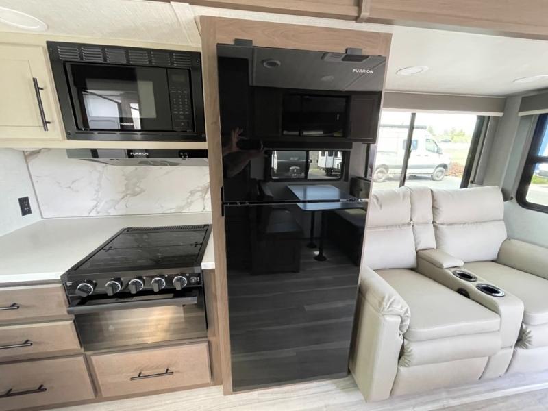 2026 Keystone Cougar Half-Ton (Travel Trailer) 22M, $ 47,960