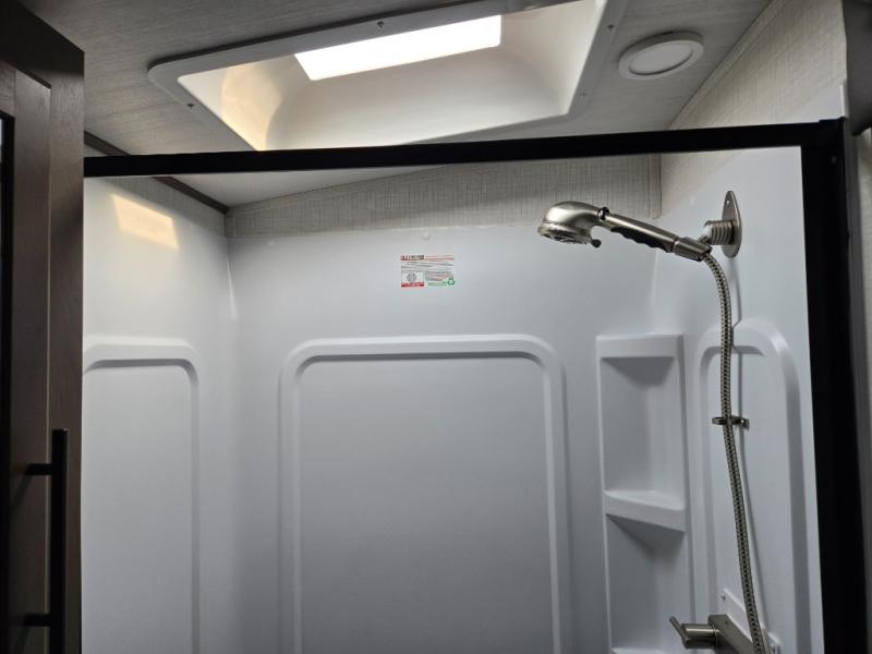 2026 Keystone Cougar Half-Ton (Travel Trailer) 22M, $ 37,998