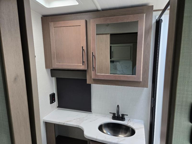 2026 Keystone Cougar Half-Ton (Travel Trailer) 22M, $ 47,888