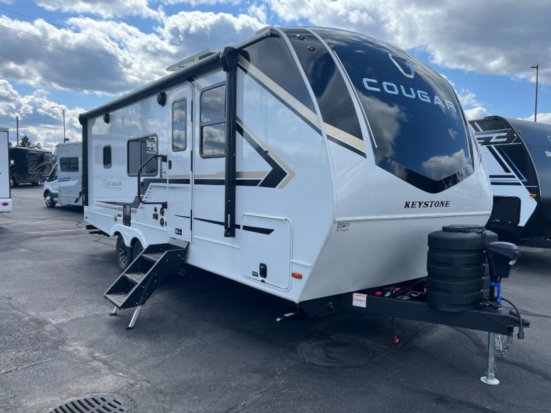 2026 Keystone Cougar Half-Ton (Travel Trailer) 22M, $ 47,996