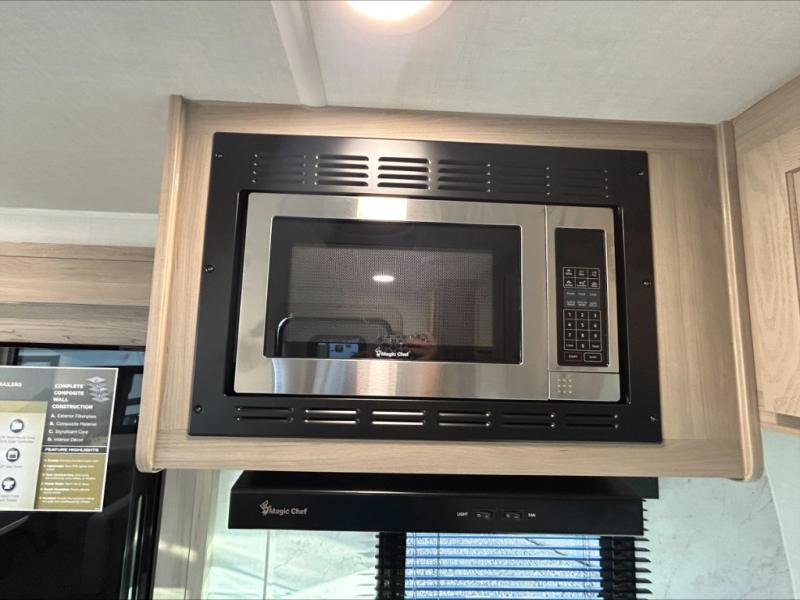 2026 Forest River Rockwood Ultra Lite 2619FK, $ 56,066