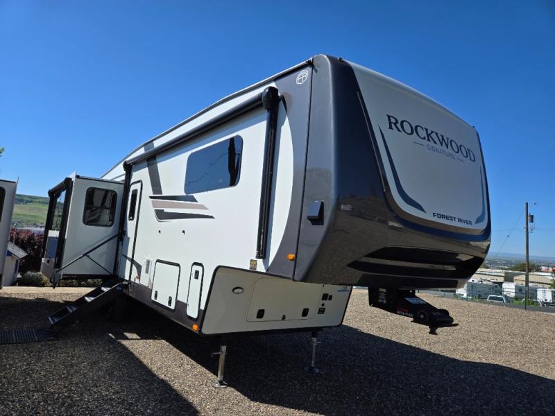 2026 Forest River Rockwood Signature Fifth Wheel R, $ 79,998