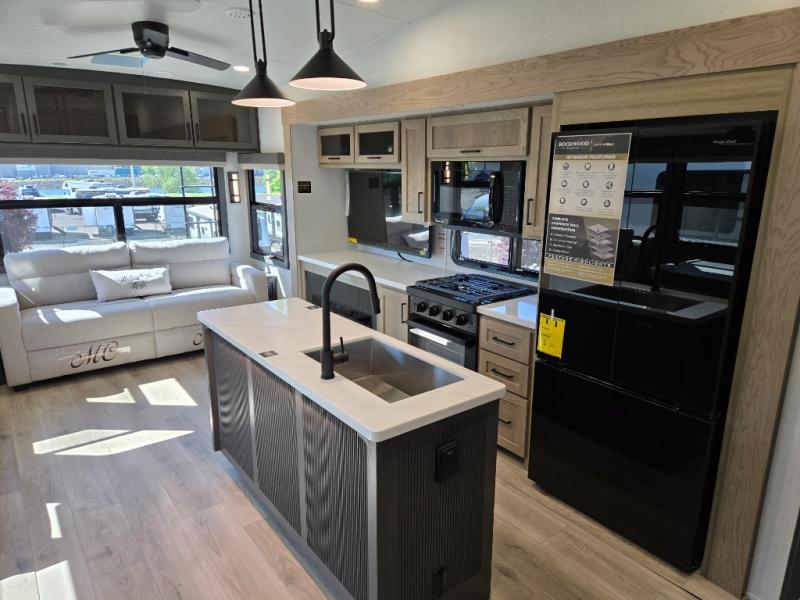 2026 Forest River Rockwood Signature Fifth Wheel R, $ 79,998