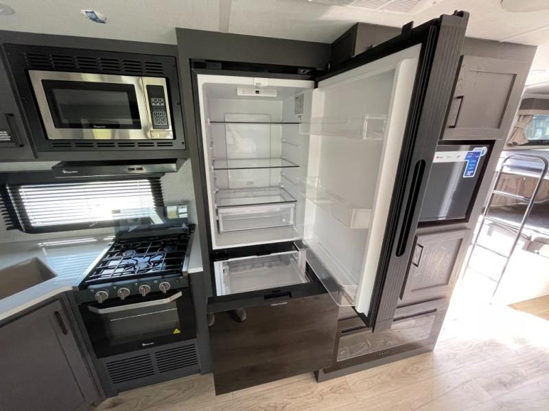 2026 Forest River Rockwood Ultra Lite 2706BH, $ 54,993