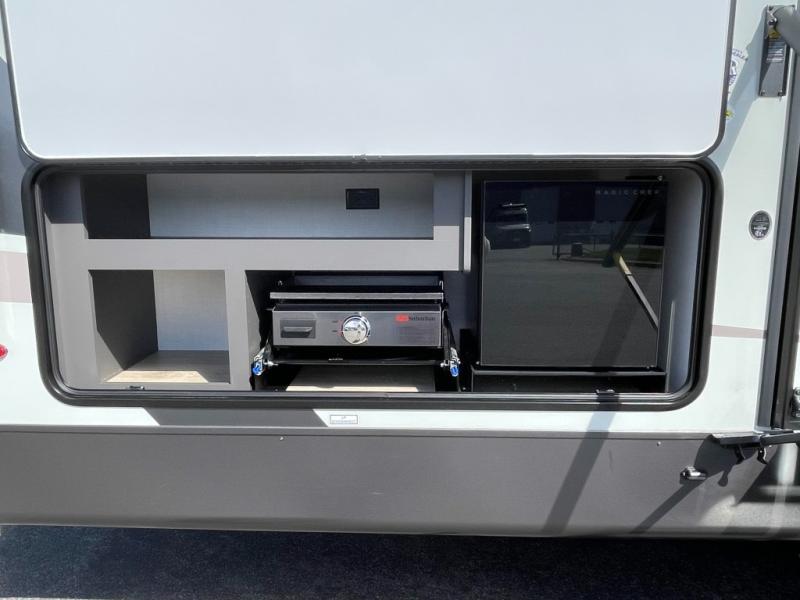 2026 Forest River Rockwood Ultra Lite 2706BH, $ 54,993