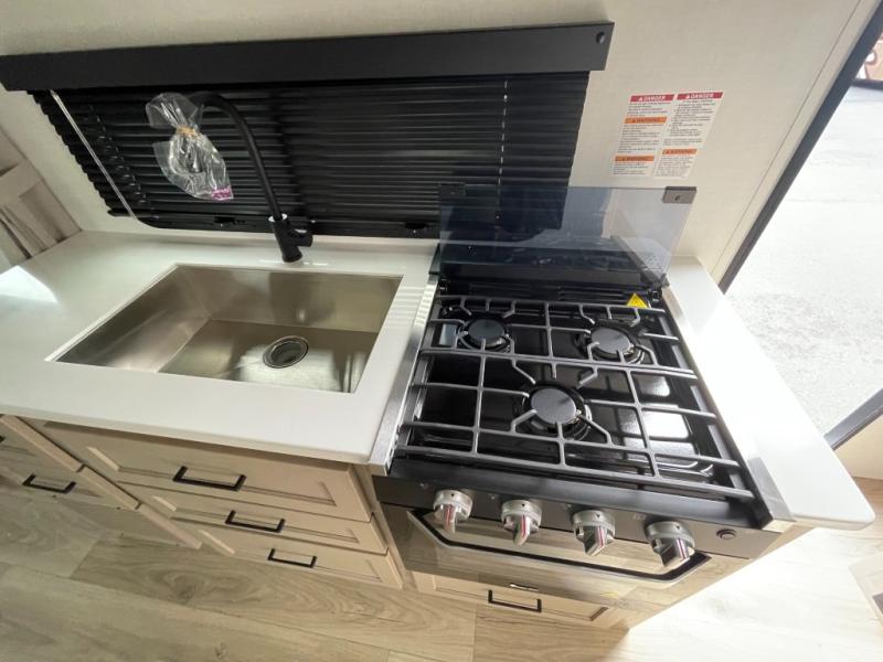 2026 Forest River Rockwood Mini Lite 2109S, $ 37,998