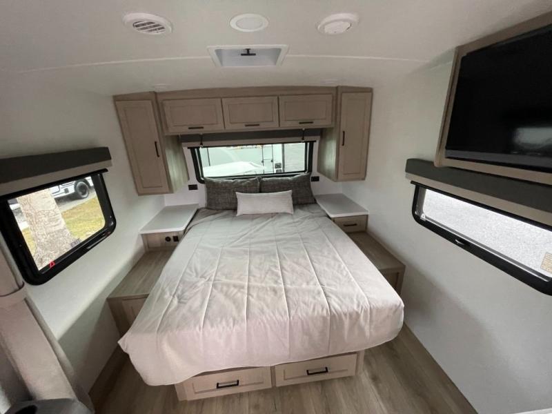 2026 Forest River Rockwood Mini Lite 2109S, $ 37,998