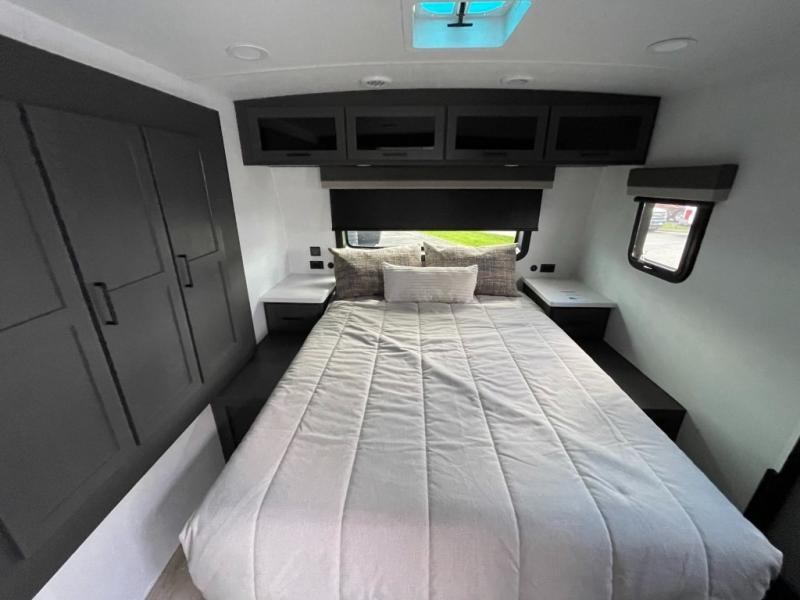 2026 Forest River Rockwood Ultra Lite 2618RD, $ 55,560