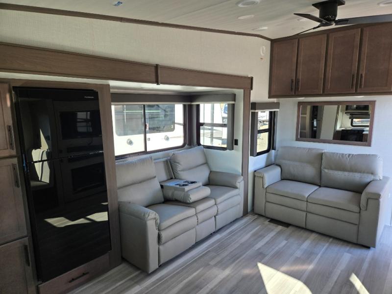 2026 Keystone Cougar Half-Ton (Fifth Wheel) 26RKE, $ 59,998