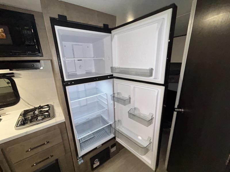 2027 Keystone Springdale Mini 1990BHS, $ 28,768