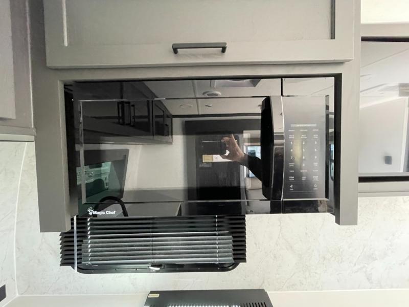 2026 Forest River Rockwood Signature Travel Traile, $ 59,958