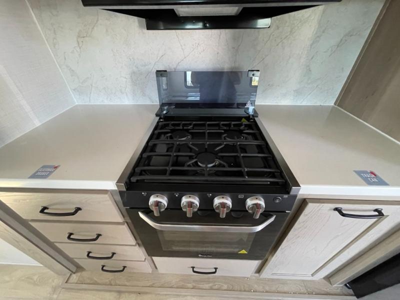 2025 Forest River Rockwood Signature Travel Traile, $ 57,998