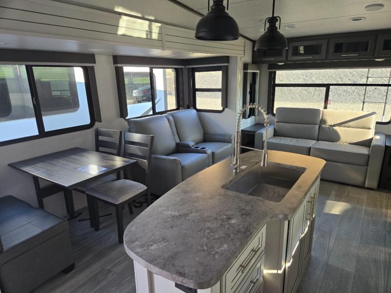 2025 Keystone Cougar Half-Ton (Fifth Wheel) 29RLI, $ 56,339