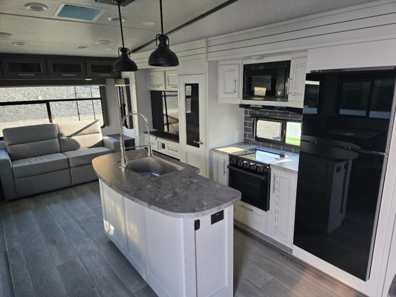 2025 Keystone Cougar Half-Ton (Fifth Wheel) 29RLI, $ 56,339
