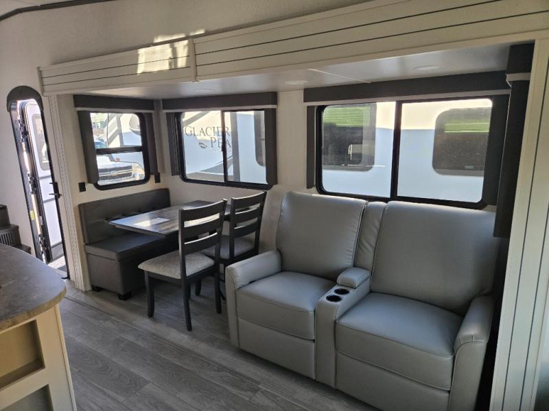 2025 Keystone Cougar Half-Ton (Fifth Wheel) 29RLI, $ 56,339