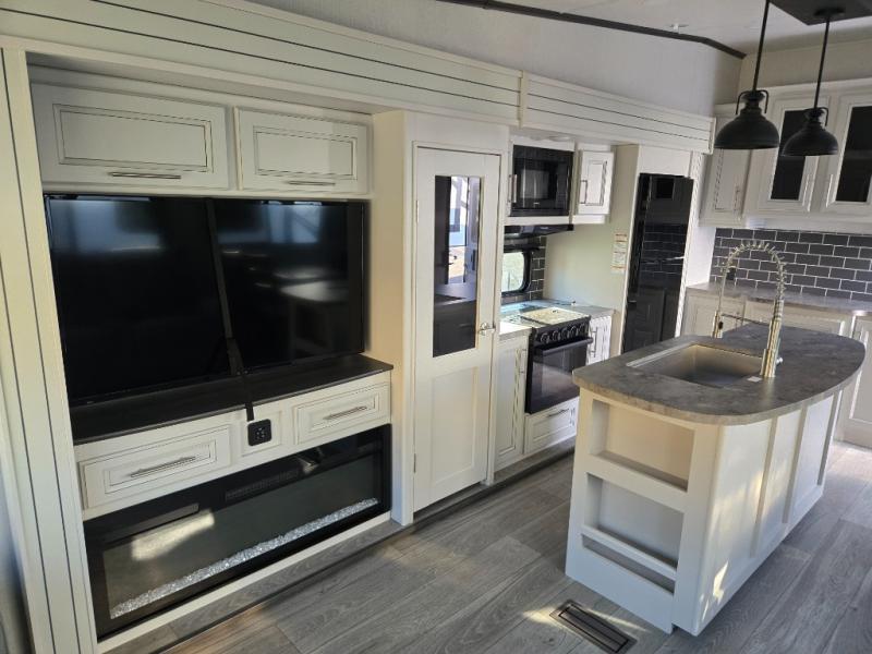 2025 Keystone Cougar Half-Ton (Fifth Wheel) 29RLI, $ 56,339