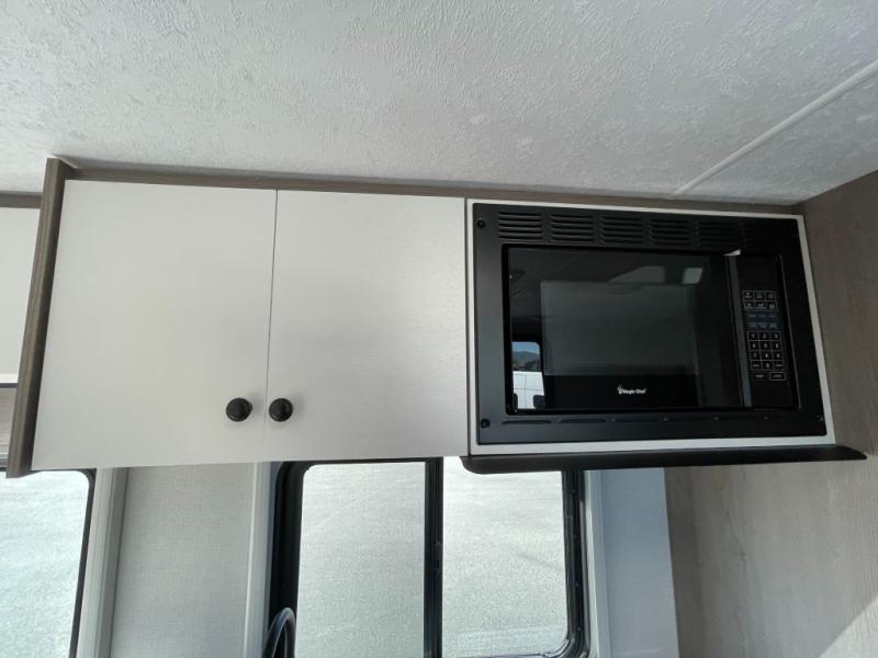 2025 Coachmen Cross Trail EV 20BH, $ 99,998