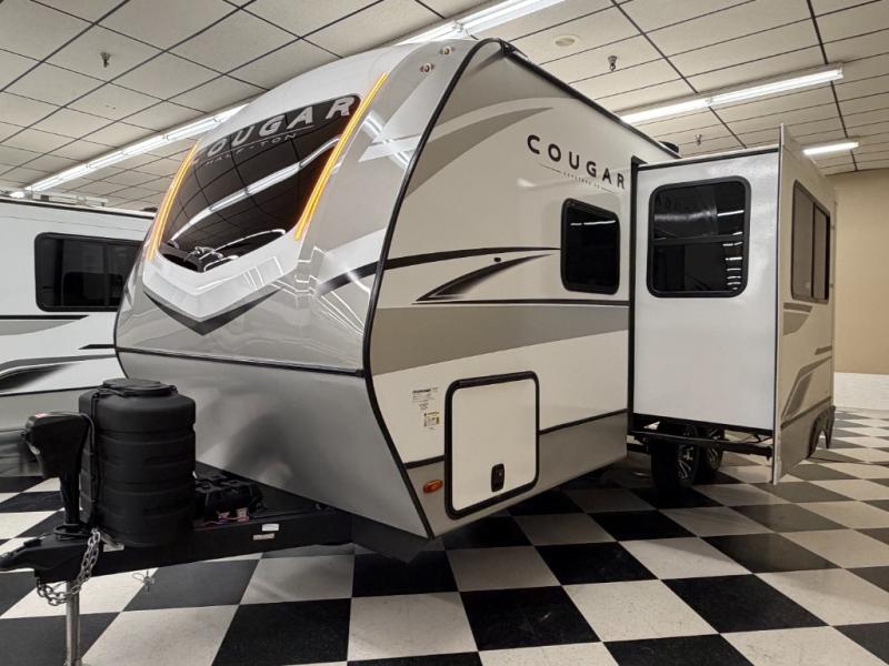 2026 Keystone Cougar Half-Ton (Travel Trailer) 22R, $ 39,998