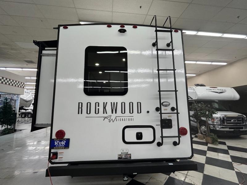 2025 Forest River Rockwood Signature Travel Traile, $ 59,998