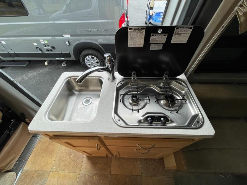 2014 Pleasure-Way Ascent, $ 59,990