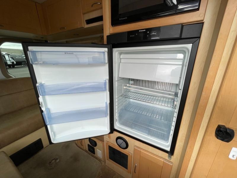 2014 Pleasure-Way Ascent, $ 59,990