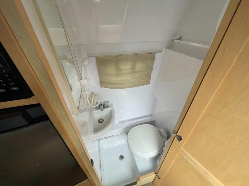 2014 Pleasure-Way Ascent, $ 59,990