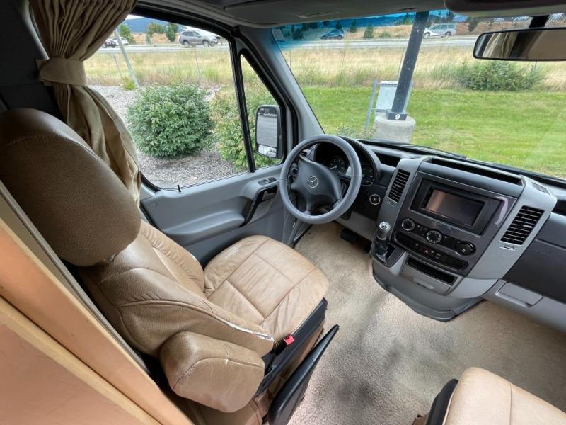 2014 Pleasure-Way Ascent, $ 59,990