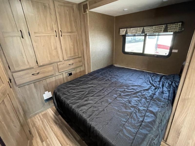 2016 Coachmen Prism 2200 LE, $ 69,990