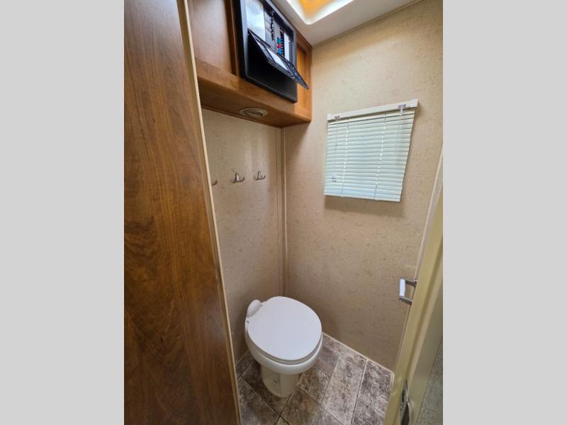 2012 Outdoors RV Wind River 250CKS, $ 19,995