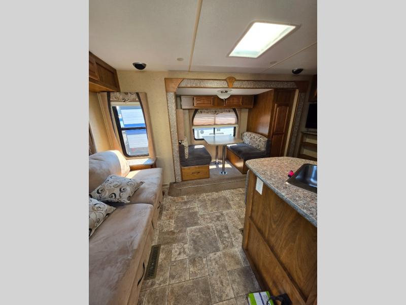 2012 Outdoors RV Wind River 250CKS, $ 19,995