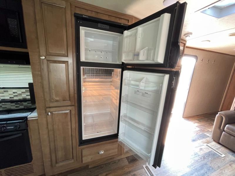 2017 Forest River Rockwood 8335BSS, $ 29,990