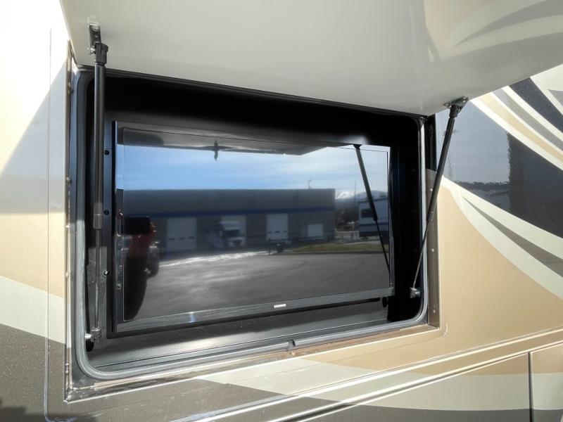 2017 Coachmen Mirada 37SB, $ 79,998
