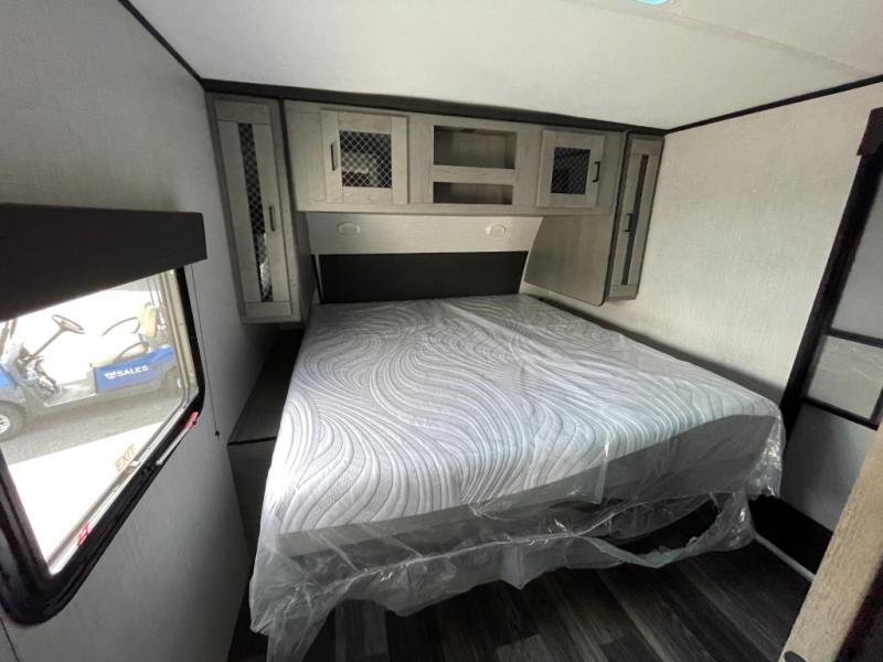 2021 Fleetwood Mallard M25, $ 22,990