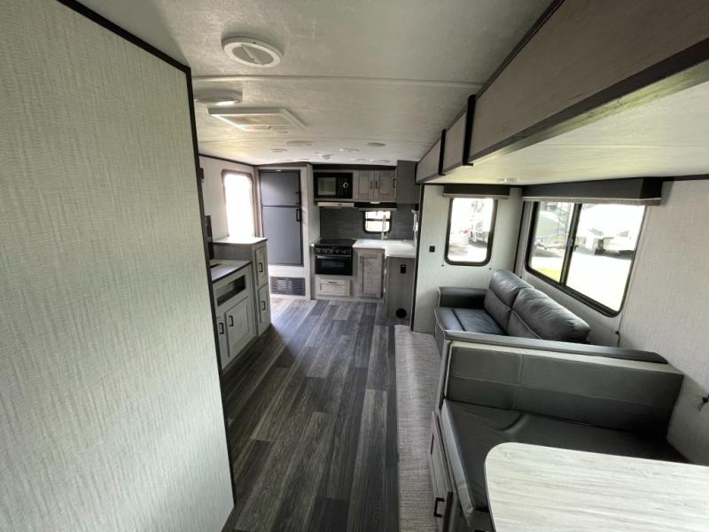 2021 Fleetwood Mallard M25, $ 22,990