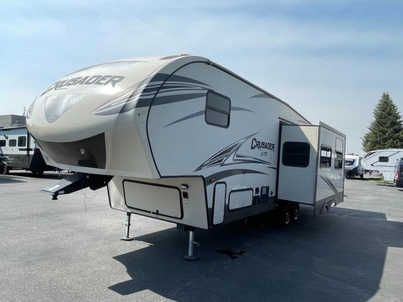 2017 Prime Time Manufacturing Crusader 30BH, $ 24,990