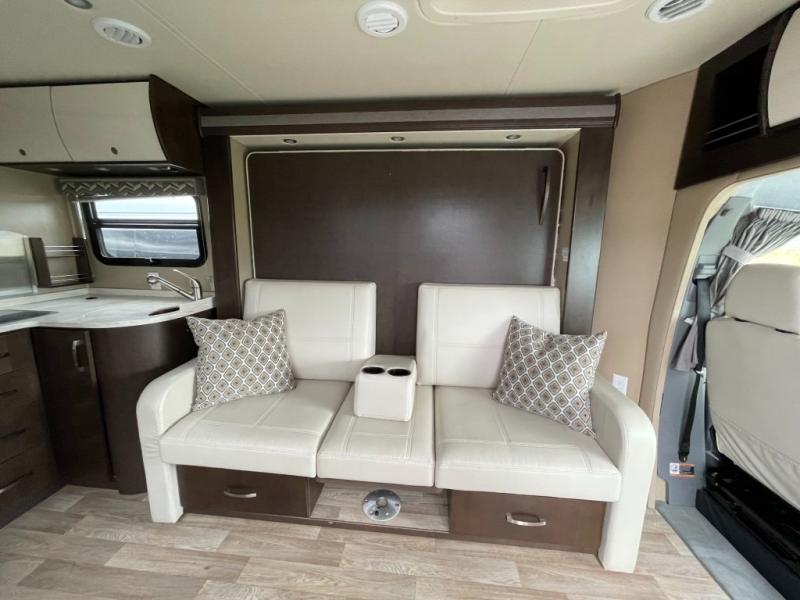 2015 Leisure Travel Vans Unity U24MB, $ 109,990