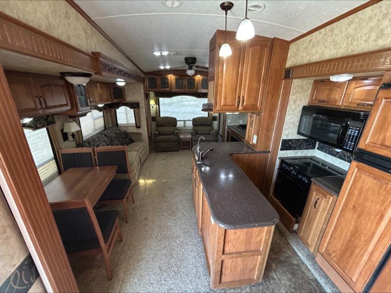 2011 Keystone Montana 3455SS, $ 34,990