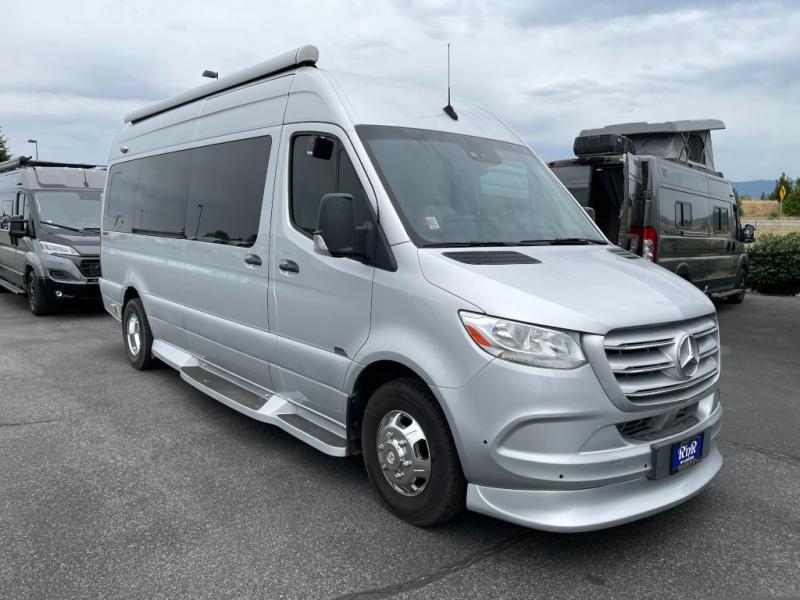 2021 American Coach Passage MD2 Lounge 170 STD, $ 99,990