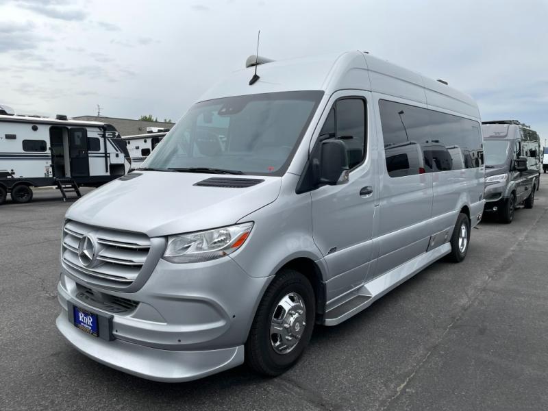 2021 American Coach Passage MD2 Lounge 170 STD, $ 99,990