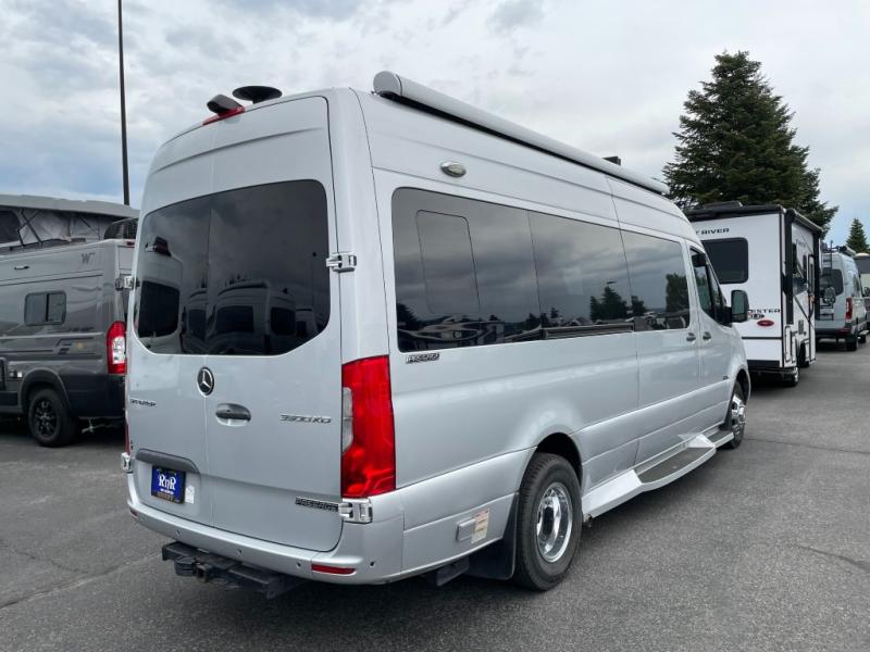2021 American Coach Passage MD2 Lounge 170 STD, $ 99,990