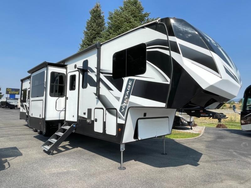 2022 Dutchmen Voltage 40, $ 79,990