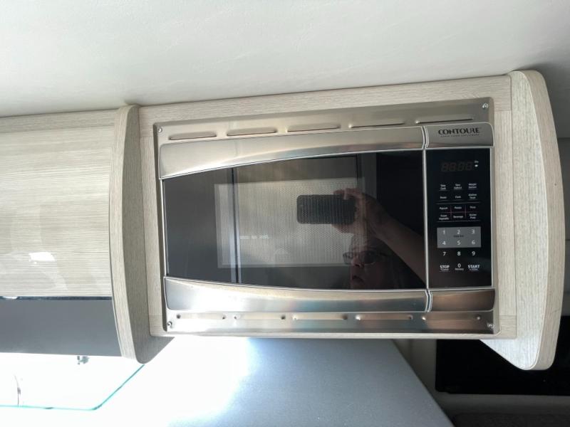 2022 Thor Motor Coach Sanctuary 19L, $ 89,990