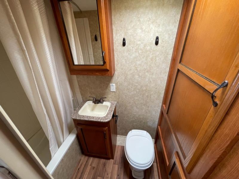 2011 Coachmen Catalina 22FB, $ 15,990