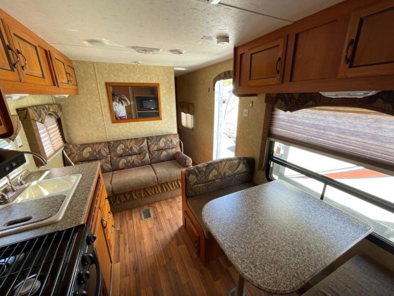 2011 Coachmen Catalina 22FB, $ 15,990