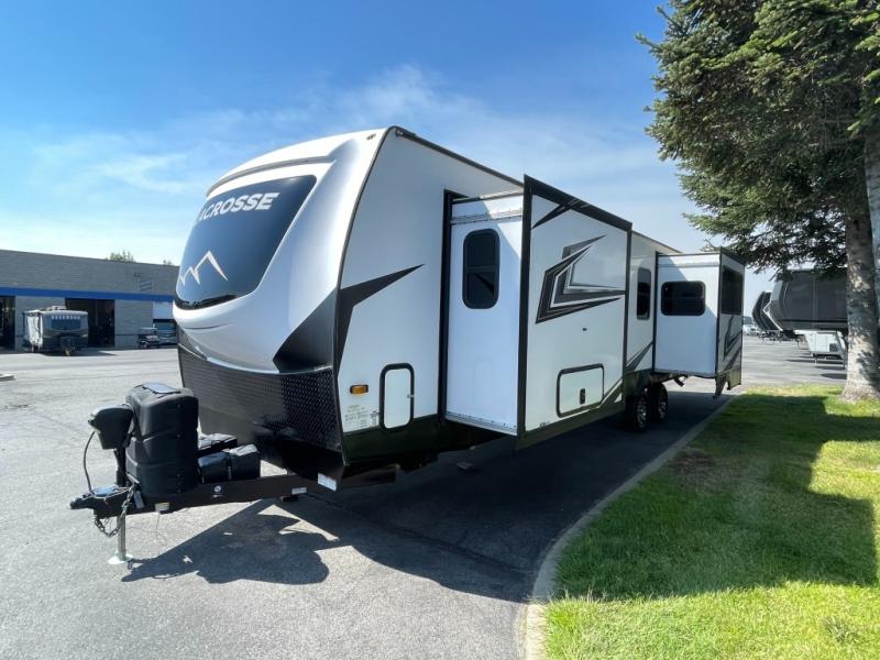 2022 Prime Time Manufacturing Lacrosse 3411RK, $ 39,990