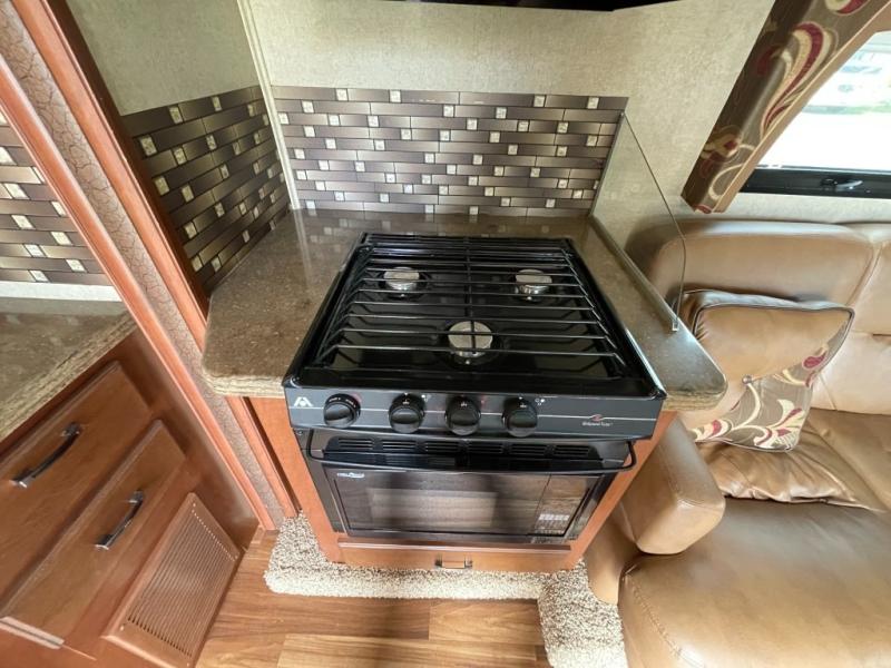 2015 Jayco Melbourne 29D, $ 69,990