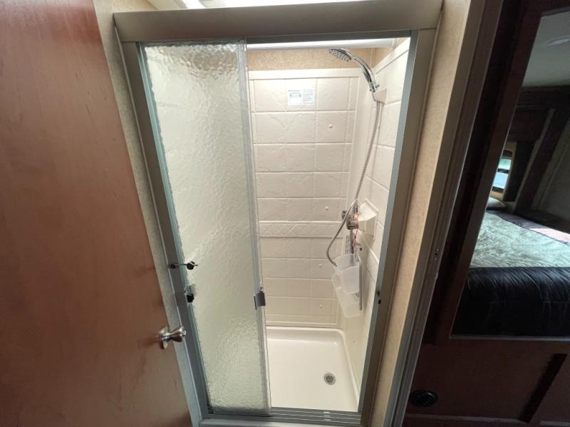 2015 Jayco Melbourne 29D, $ 69,990
