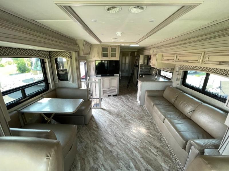 2020 Newmar Canyon Star 3513, $ 139,990