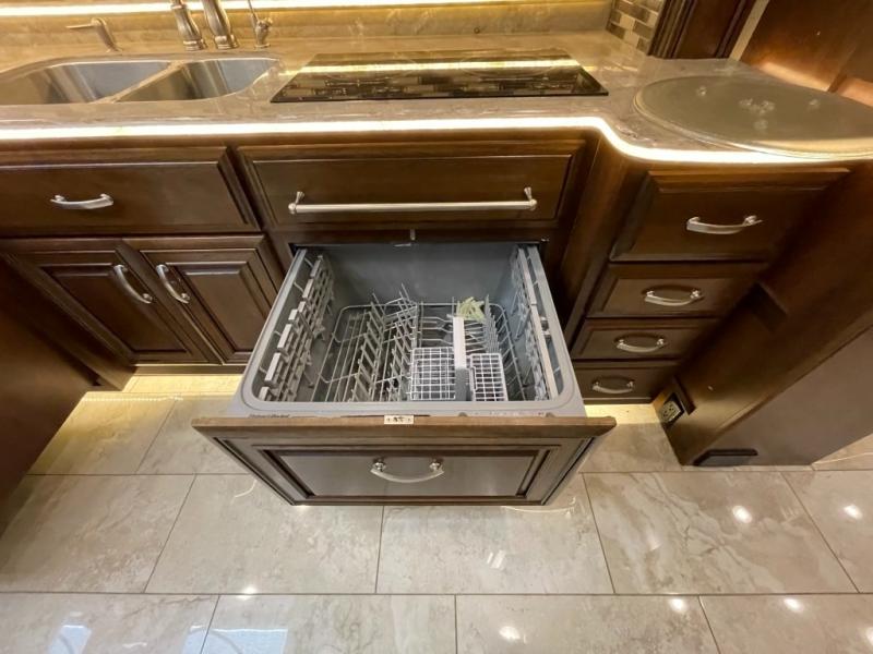 2017 Entegra Coach Anthem 42DEQ, $ 239,990